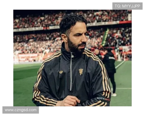 罗马诺：阿莫林坚持留梅努齐尔克泽 下一阶段比赛将更多以他们为核心